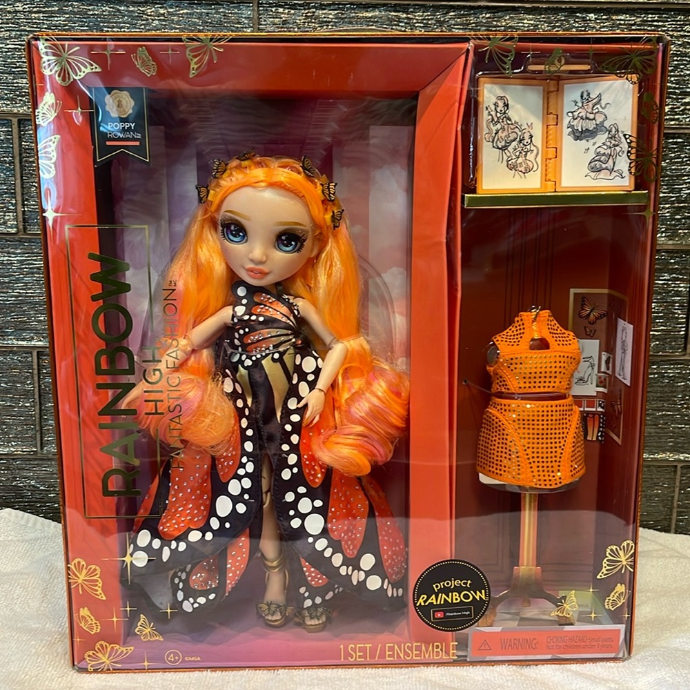 NEW Rainbow High Doll Fantastic Fashion Poppy Rowan Butterfly Girl Orange Pretty